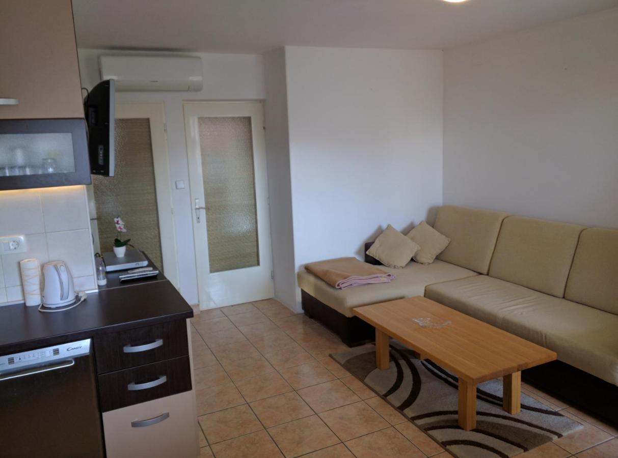Sakoman Apartments Вир Экстерьер фото